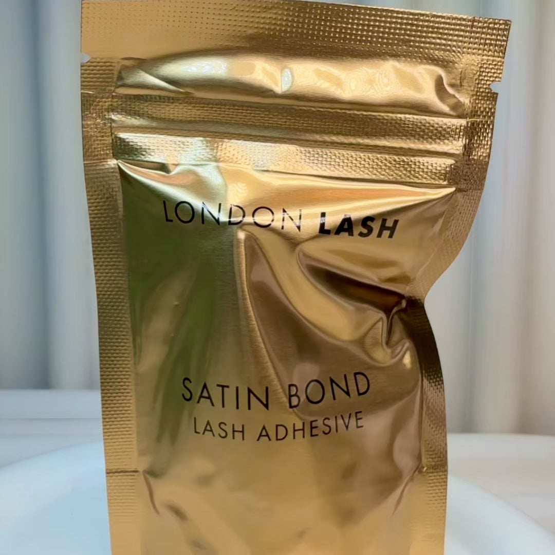 Cola de Pestanas Satin Bond